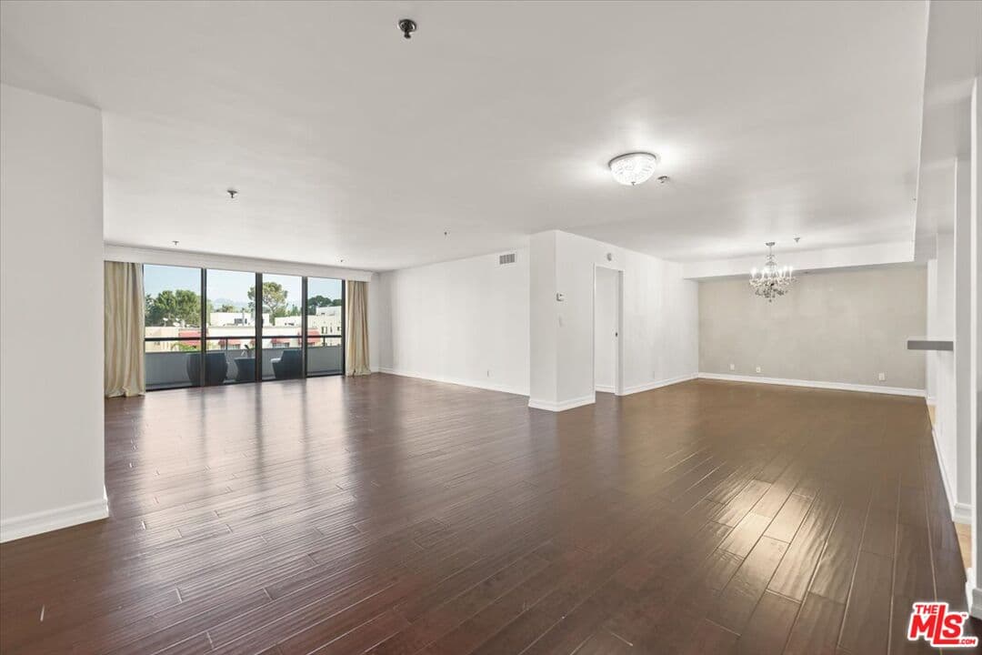 2 bd, 3 ba Condo in Los Angeles, CA — $7,250/mo — photo 2
