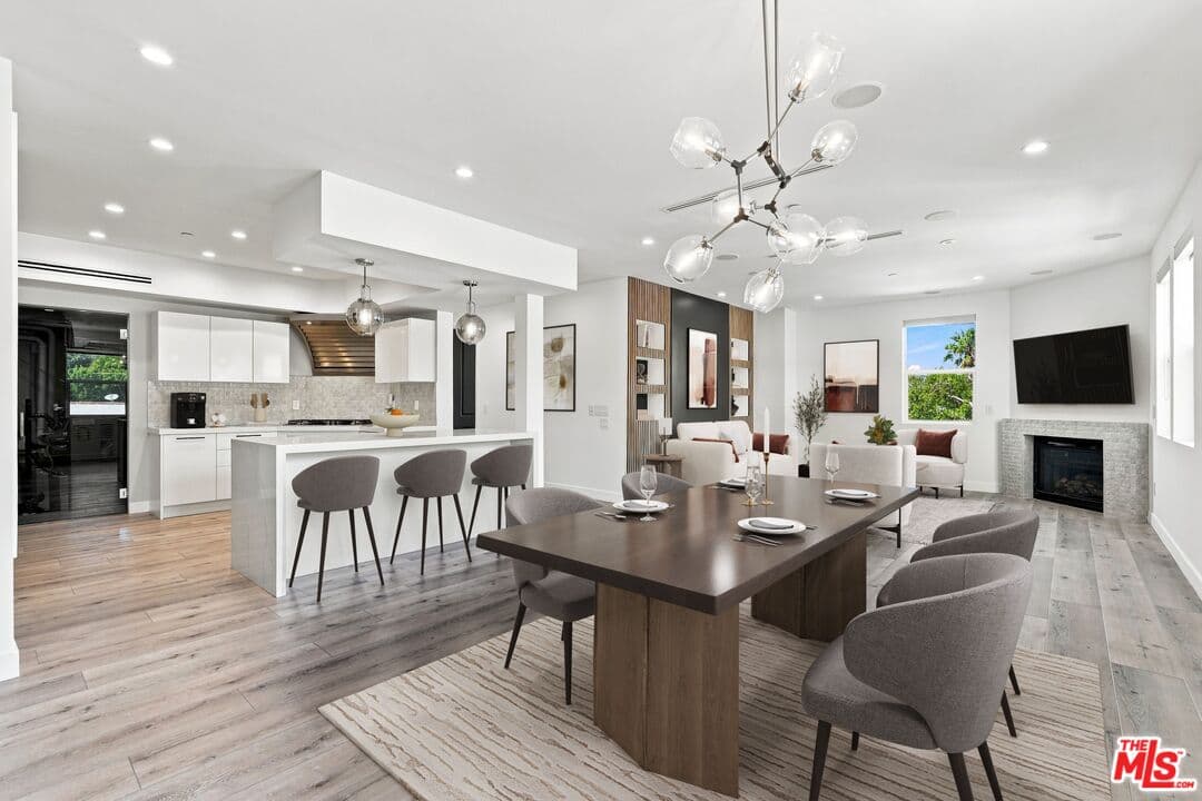 2 bd, 3 ba Condo in West Hollywood, CA — $6,745/mo — photo 1