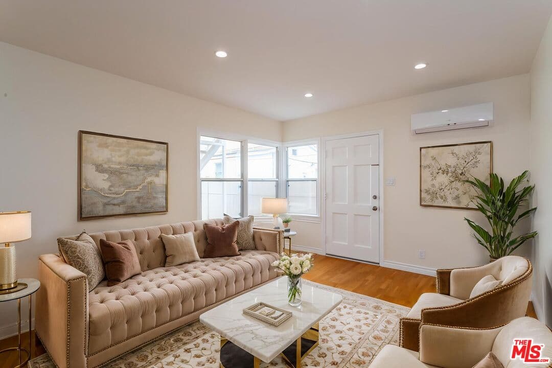 2 bd, 1 ba Apartment in Glendale, CA — $2,950/mo — photo 1