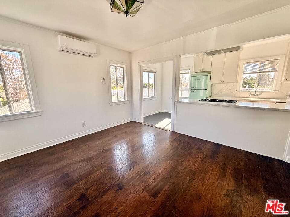 1 bd, 1 ba Apartment in Los Angeles, CA — $2,250/mo — photo 2