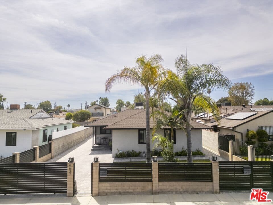 3 bd, 2 ba House in Los Angeles, CA — $3,850/mo — photo 1