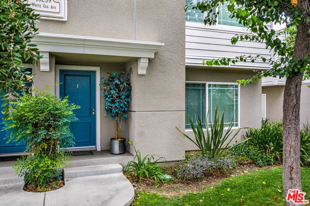 3 bd, 3 ba Condo in Los Angeles, CA — $3,800/mo — photo 2