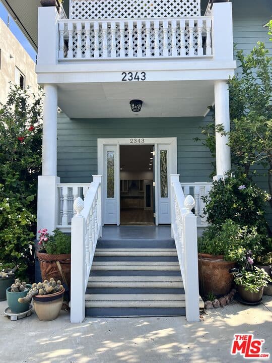 3 bd, 2 ba House in Los Angeles, CA — $4,500/mo — photo 2