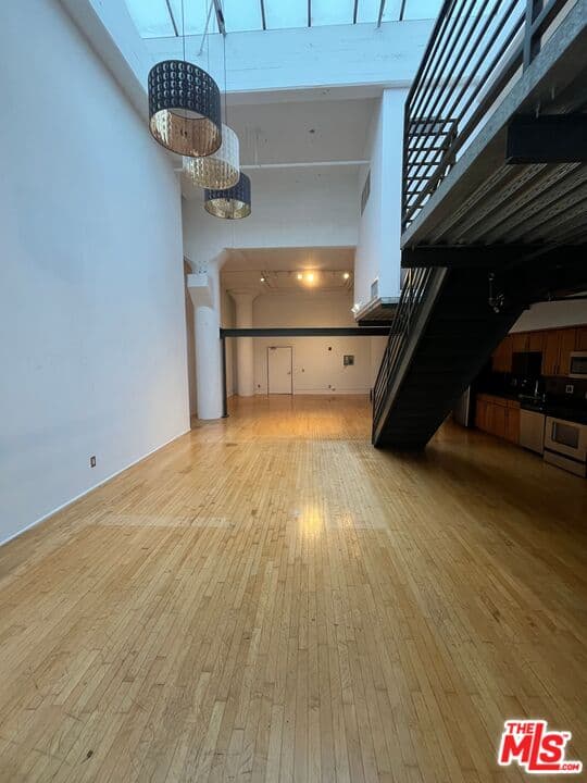 Studio, 1 ba Apartment in Los Angeles, CA — $3,500/mo — photo 2