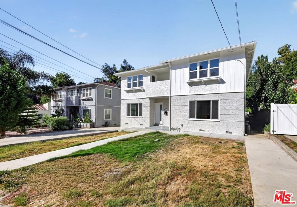2 bd, 2 ba House in Glendale, CA — $3,850/mo — photo 2
