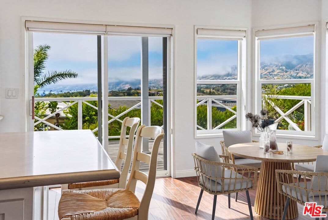 3 bd, 2 ba Townhouse in Malibu, CA — $7,500/mo — photo 1