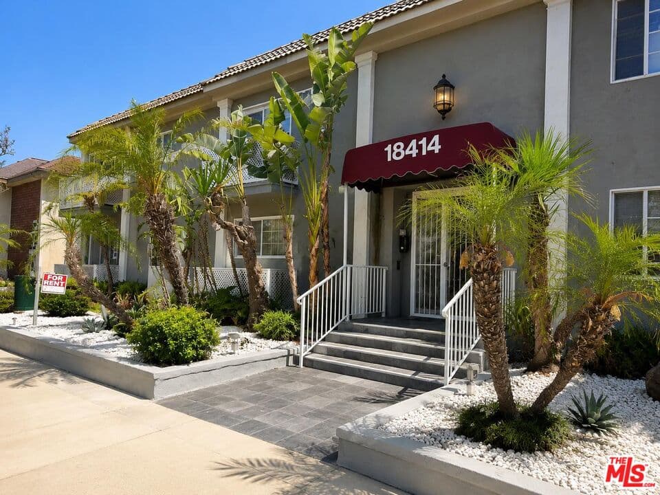 Studio, 1 ba Condo in Los Angeles, CA — $1,395/mo — photo 2