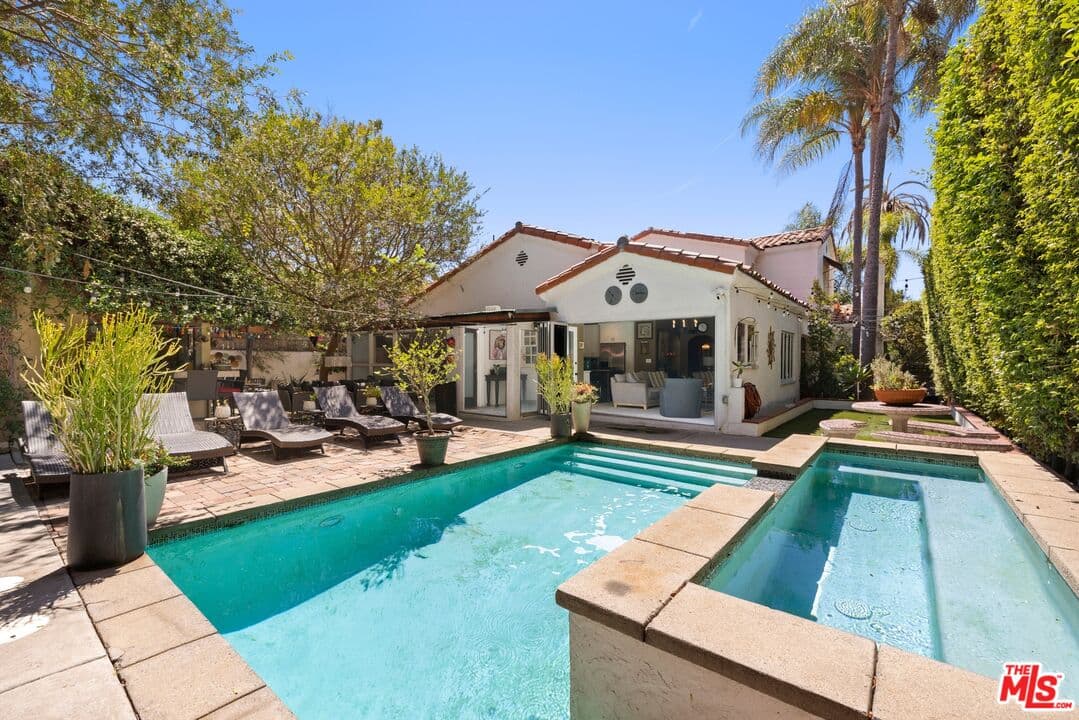 5 bd, 6 ba House in Los Angeles, CA — $13,500/mo — photo 2