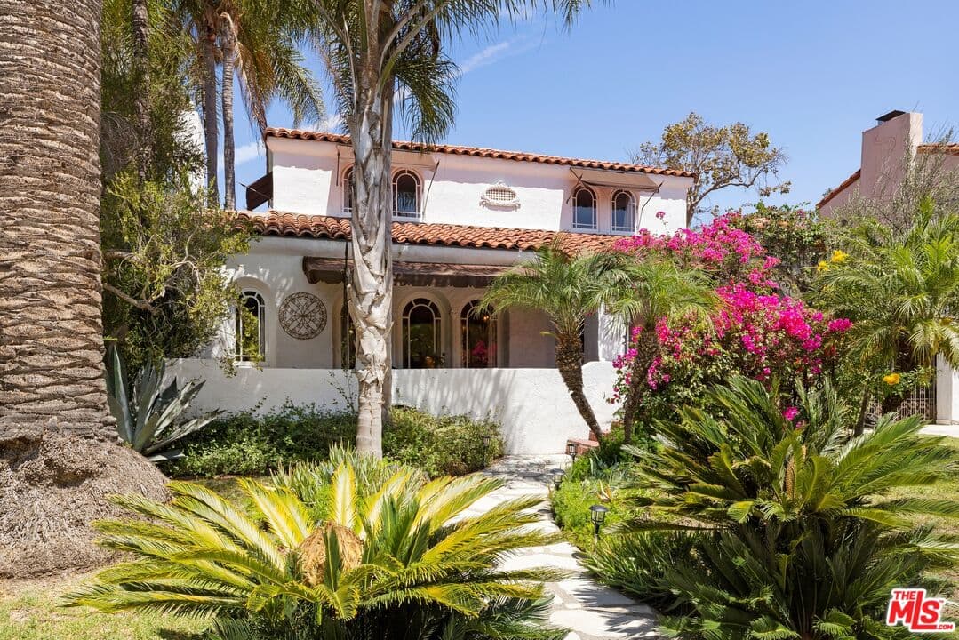 5 bd, 6 ba House in Los Angeles, CA — $13,500/mo — photo 1