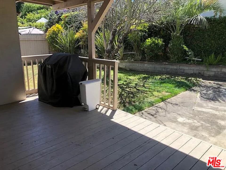 2 bd, 1 ba Apartment in Los Angeles, CA — $3,500/mo — photo 2