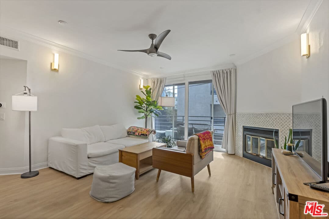1 bd, 1 ba Condo in Marina Del Rey, CA — $5,000/mo — photo 1