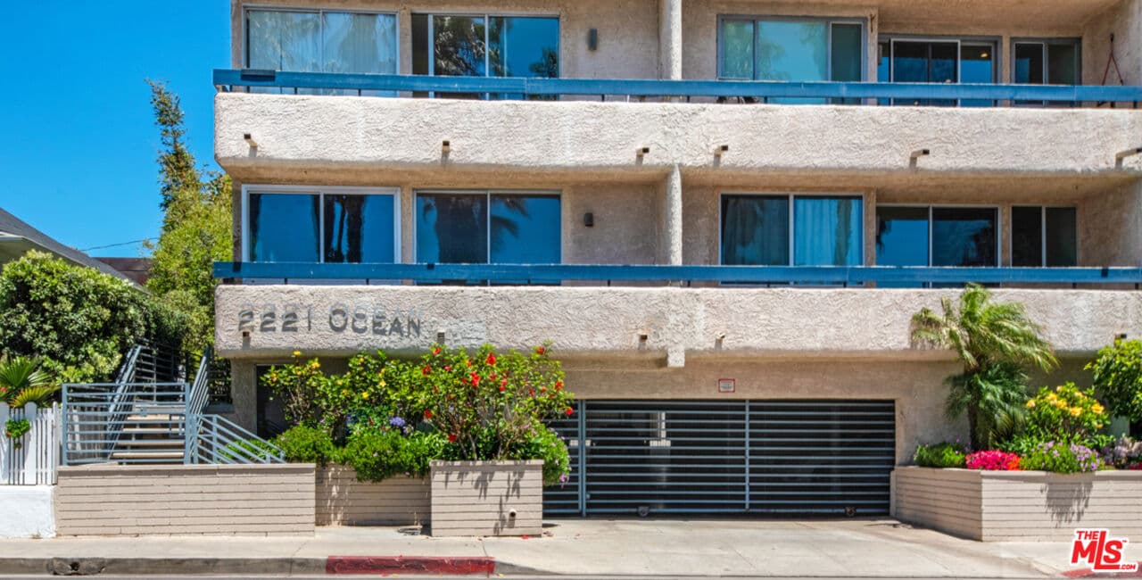 2 bd, 2 ba Condo in Santa Monica, CA — $6,950/mo — photo 2