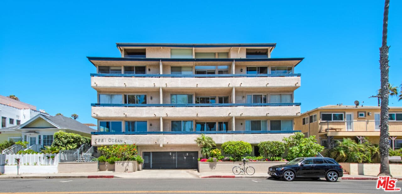 2 bd, 2 ba Condo in Santa Monica, CA — $6,950/mo — photo 1
