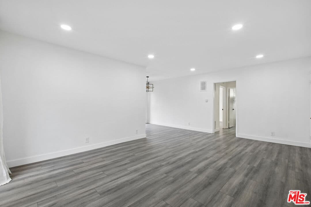 2 bd, 2 ba Apartment in Los Angeles, CA — $3,799/mo — photo 2