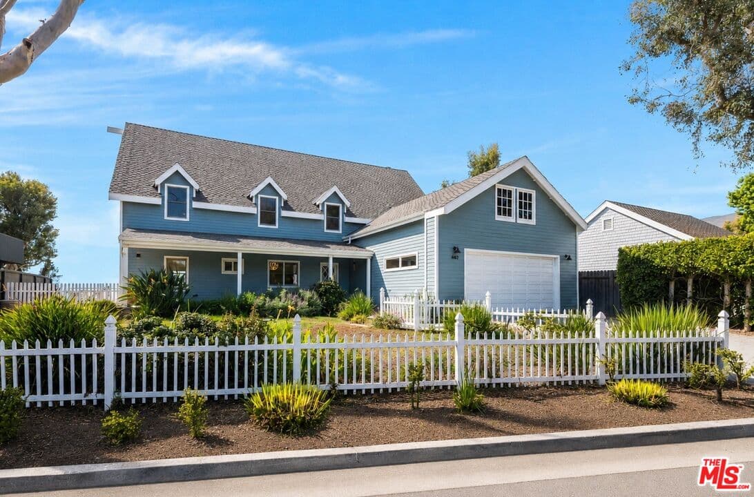4 bd, 3 ba House in Malibu, CA — $14,000/mo — photo 2
