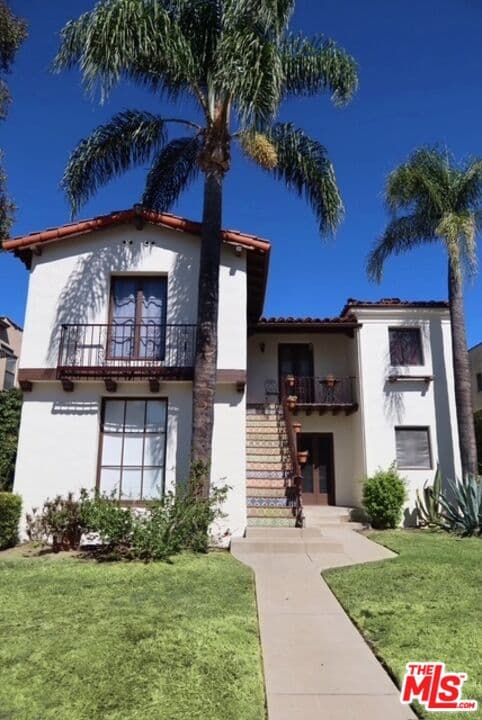 2BR Townhouse in Glendale β $3,995/mo