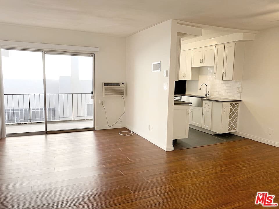 2 bd, 2 ba House in Los Angeles, CA — $2,795/mo — photo 1