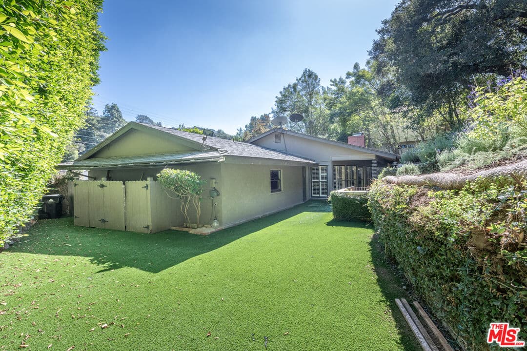 3 bd, 2 ba House in Los Angeles, CA — $8,000/mo — photo 2
