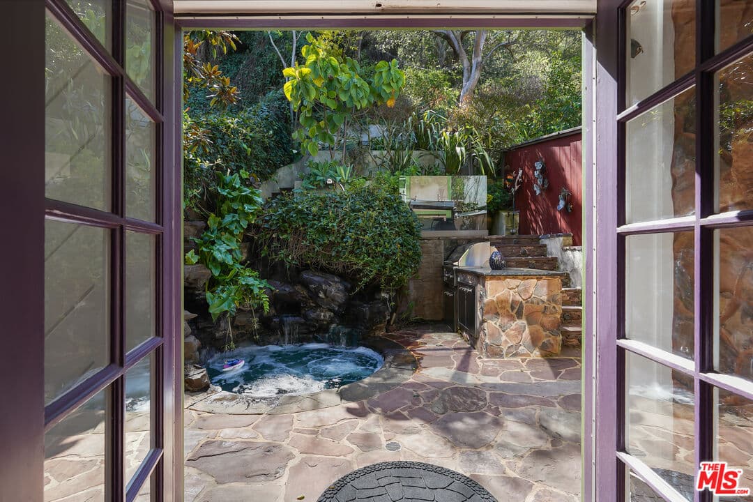 2BR House in Los Angeles β $5,000/mo