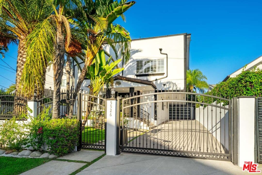 4 bd, 5 ba House in Los Angeles, CA — $18,000/mo — photo 2