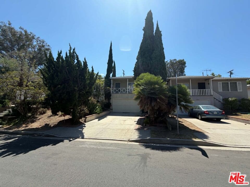 3 bd, 3 ba House in Los Angeles, CA — $7,500/mo — photo 2