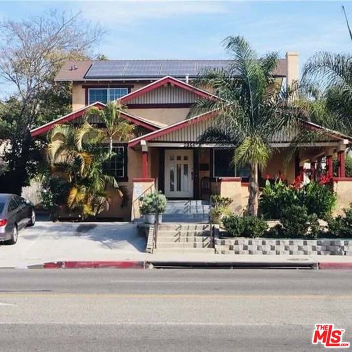 4 bd, 3 ba House in Los Angeles, CA — $1,050/mo — photo 1