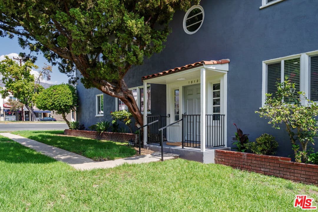 2 bd, 1 ba Apartment in Glendale, CA — $2,825/mo — photo 2