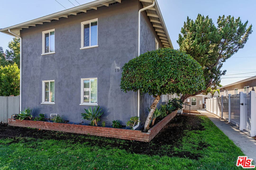 2BR Apartment in Glendale β $2,825/mo