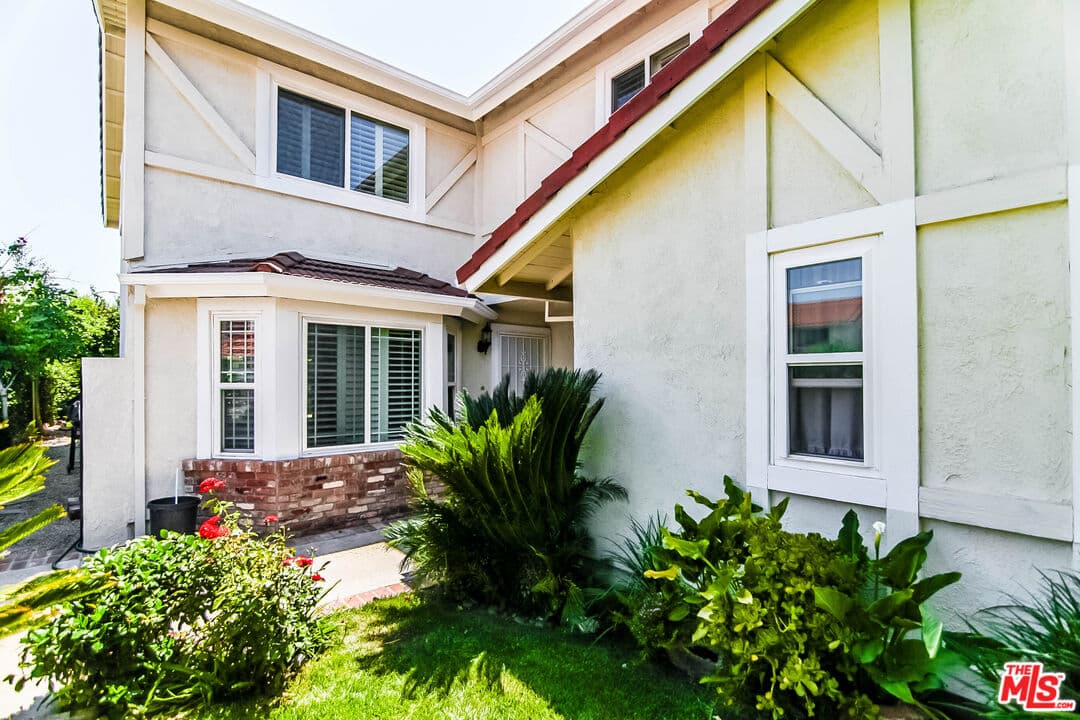 3 bd, 3 ba House in Los Angeles, CA — $4,950/mo — photo 2
