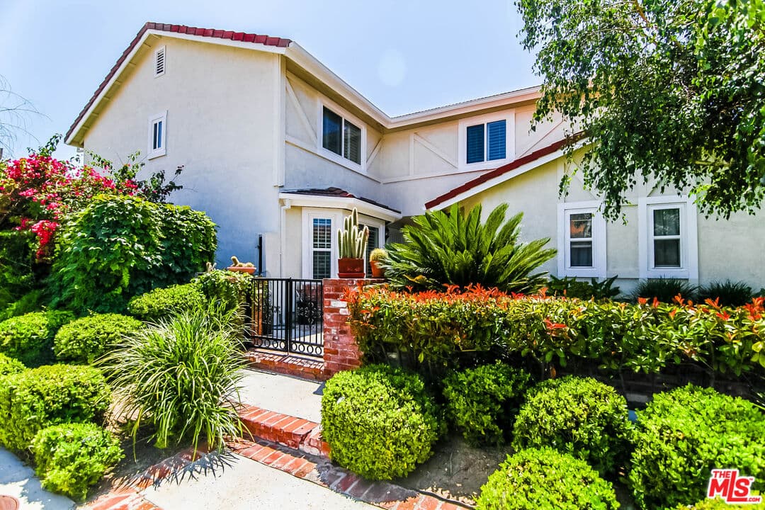 3 bd, 3 ba House in Los Angeles, CA — $4,950/mo — photo 1