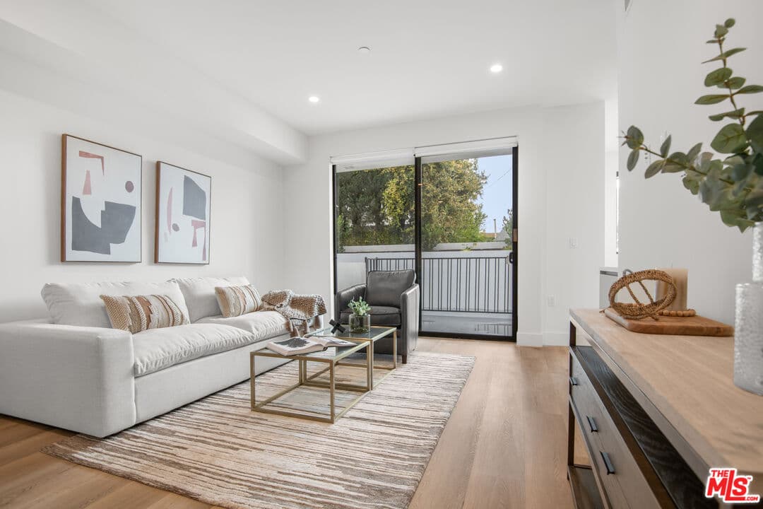 3 bd, 4 ba Apartment in Los Angeles, CA — $5,800/mo — photo 1