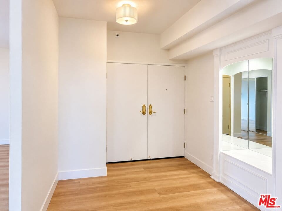 3 bd, 4 ba Apartment in Los Angeles, CA — $11,000/mo — photo 2