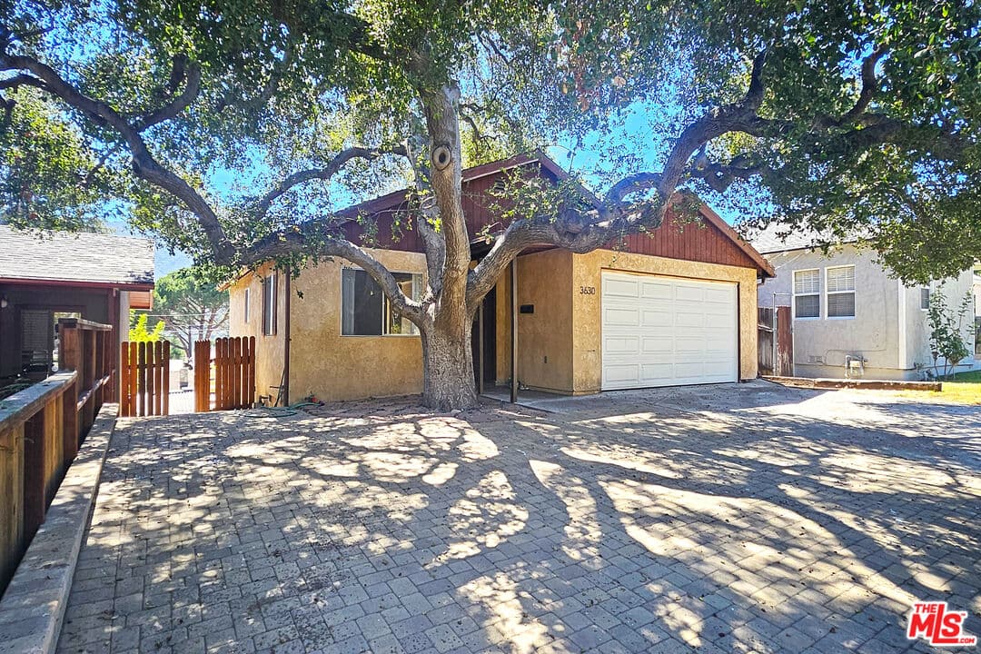 2 bd, 2 ba House in Glendale, CA — $3,750/mo — photo 2