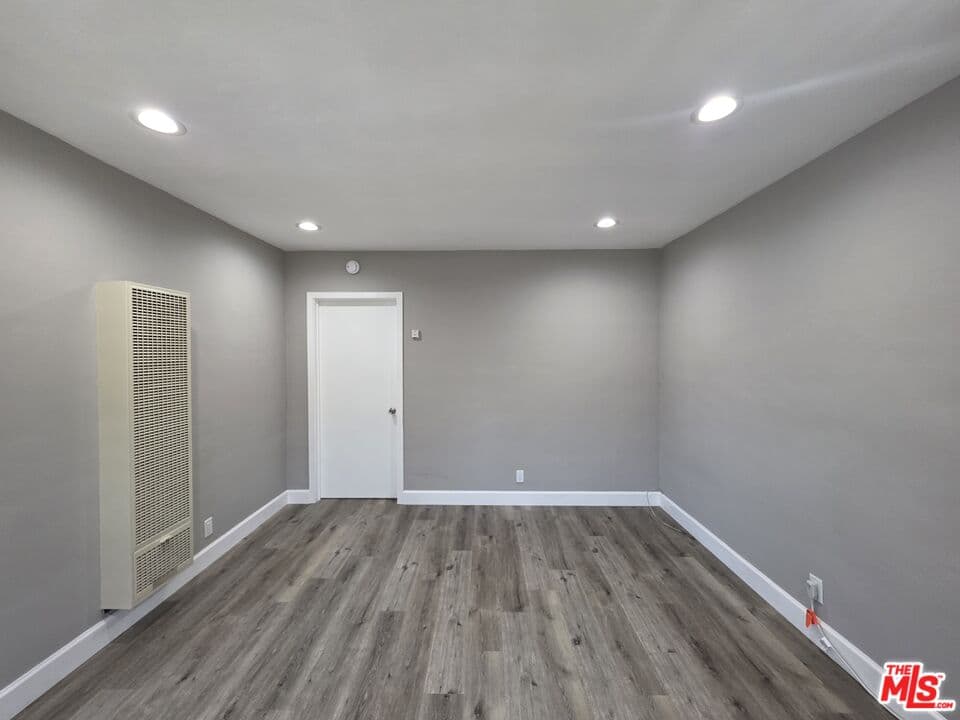 1 bd, 1 ba Apartment in Santa Monica, CA — $2,700/mo — photo 2