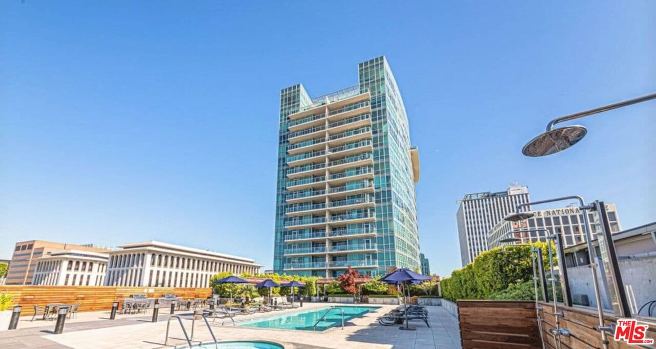 2 bd, 2 ba Condo in Los Angeles, CA — $3,950/mo — photo 1