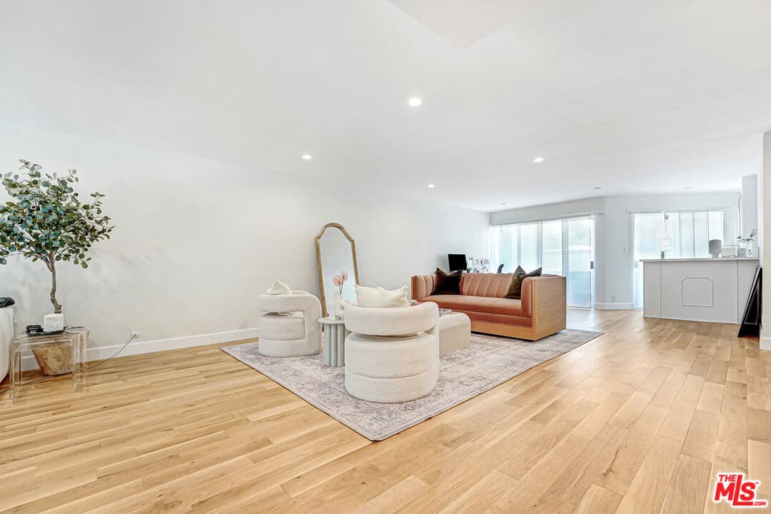 2 bd, 3 ba Apartment in Beverly Hills, CA — $6,500/mo — photo 1