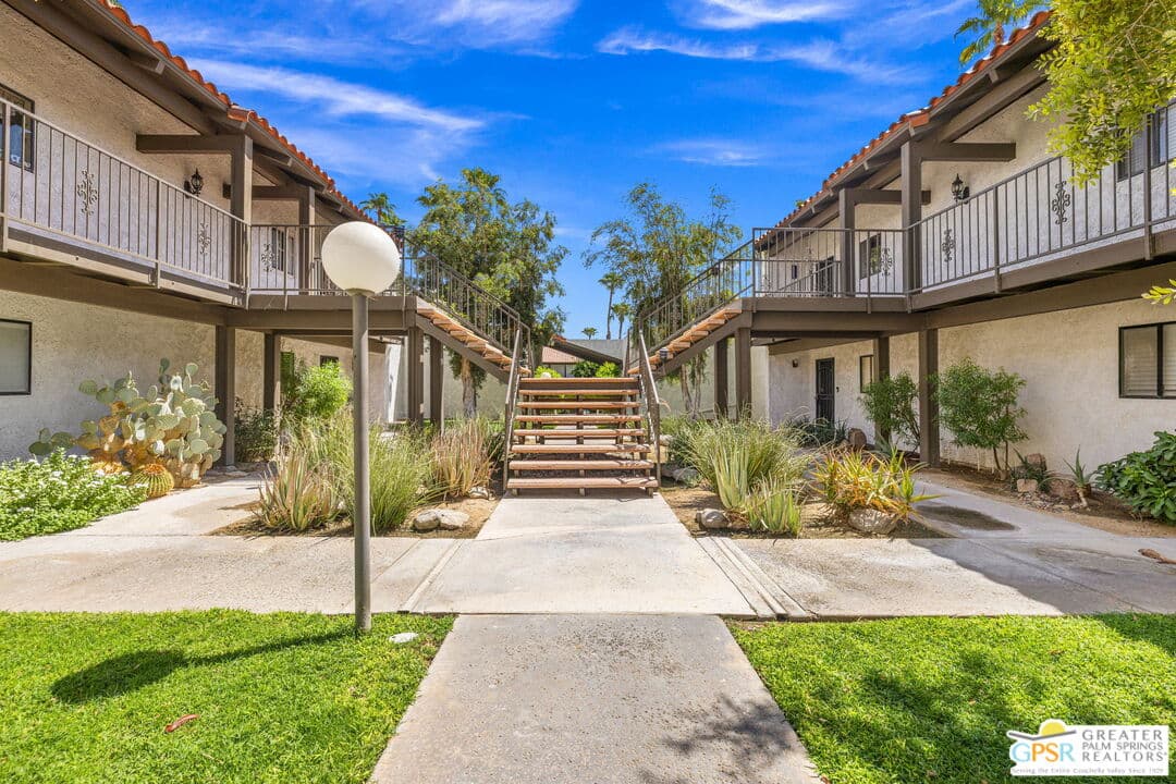 2 bd, 2 ba Condo in Palm Springs, CA — $2,700/mo — photo 2