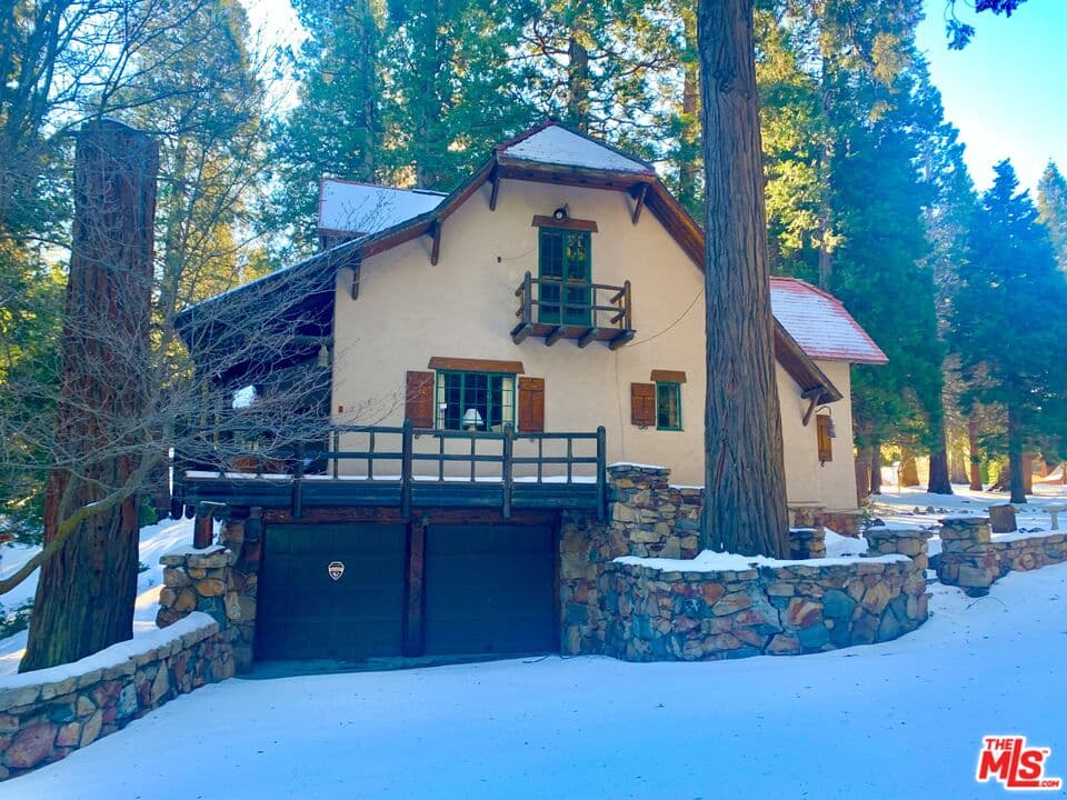 3 bd, 2 ba House in Skyforest, CA — $3,500/mo — photo 2