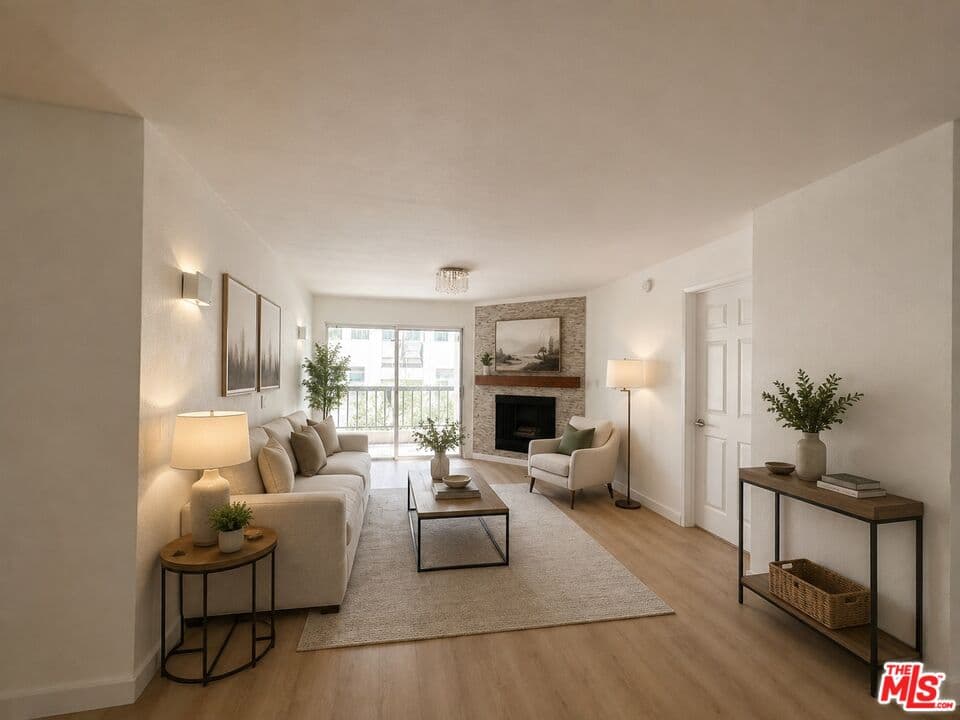 2 bd, 2 ba Condo in Woodland Hills, CA — $4,000/mo — photo 1