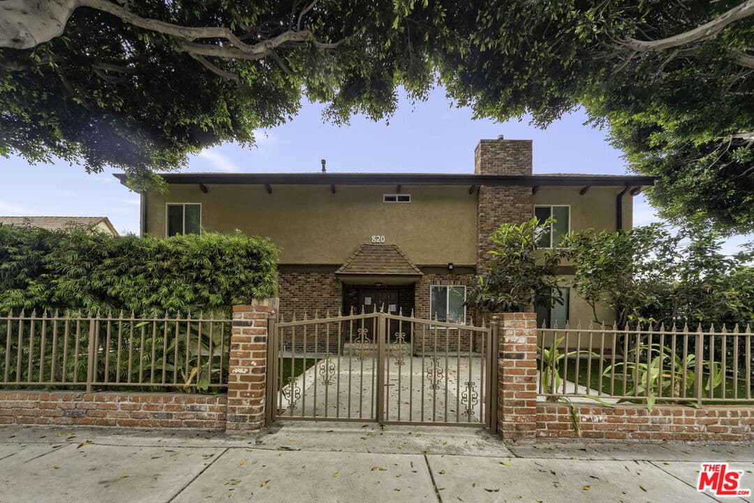 3 bd, 3 ba Townhouse in Santa Monica, CA — $5,750/mo — photo 1
