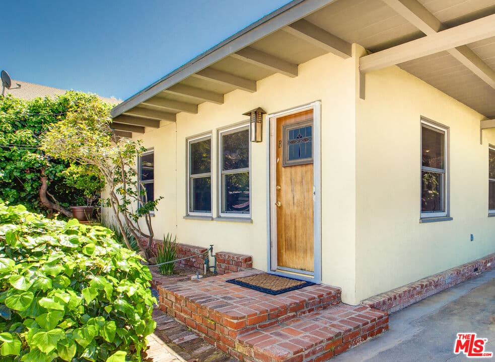 2 bd, 1 ba House in Santa Monica, CA — $4,695/mo — photo 1
