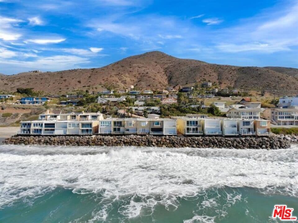 3 bd, 4 ba Condo in Malibu, CA — $8,500/mo — photo 1