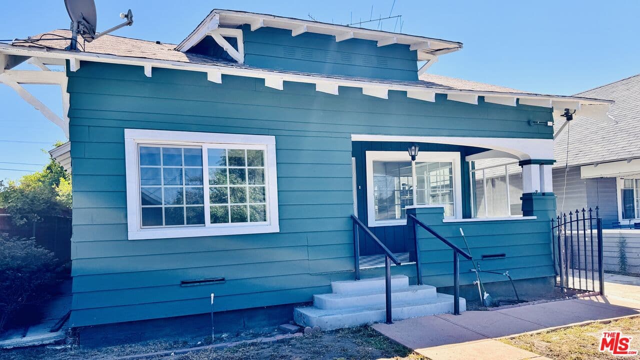 3 bd, 2 ba House in Los Angeles, CA — $4,800/mo — photo 1
