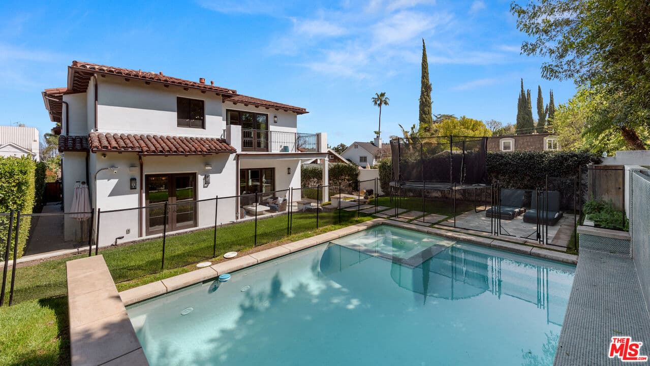 6 bd, 7 ba House in Sherman Oaks, CA — $19,995/mo — photo 2