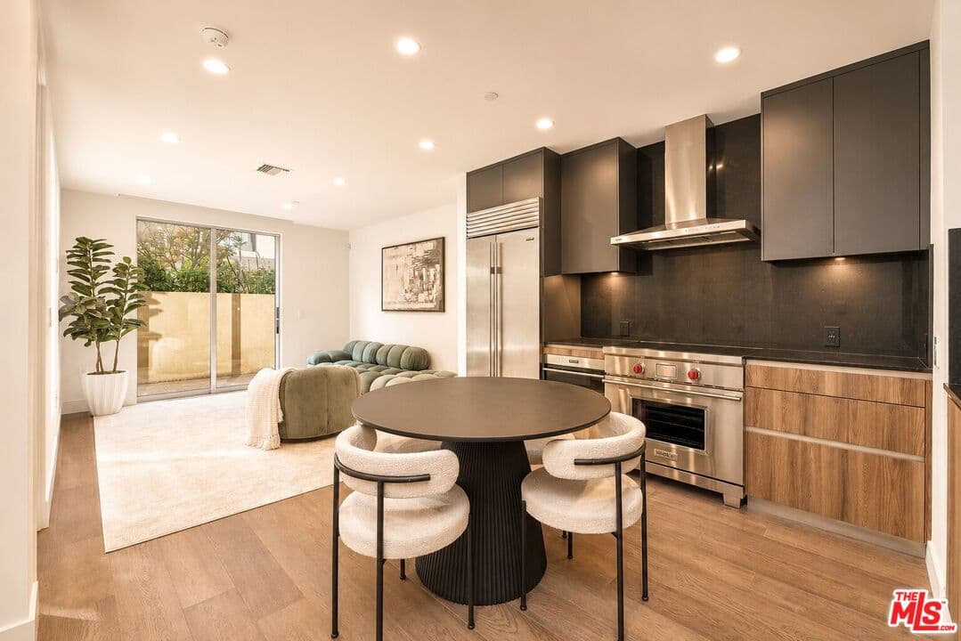 1 bd, 1 ba Condo in West Hollywood, CA — $4,199/mo — photo 1