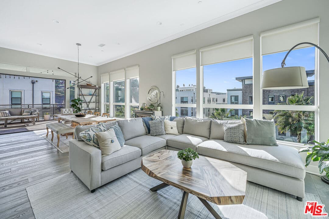 3 bd, 3 ba Condo in Playa Vista, CA — $15,000/mo — photo 2