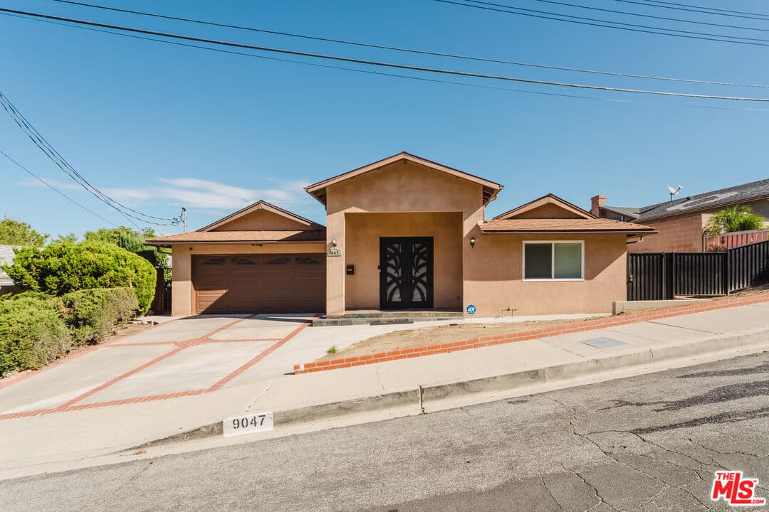 3BR House in Sunland — $4,500/mo