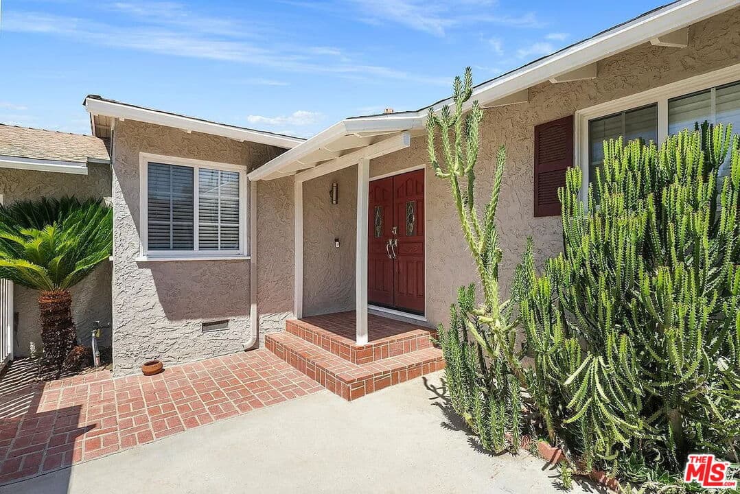 3 bd, 2 ba House in Los Angeles, CA — $4,100/mo — photo 2