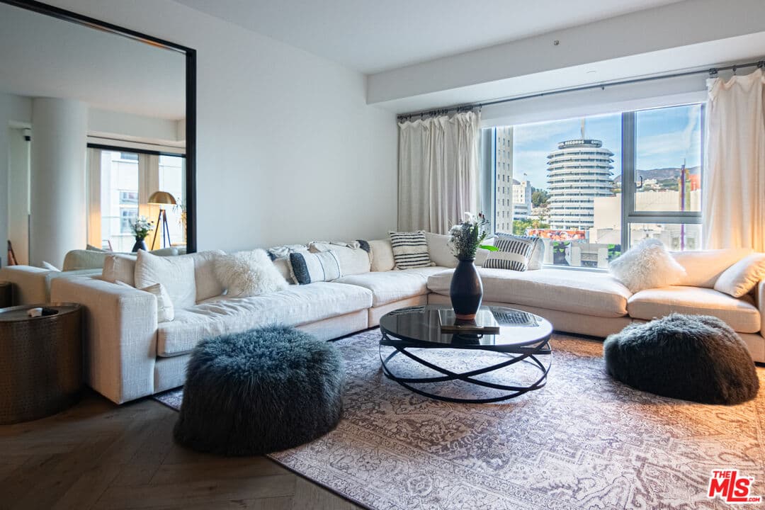 2 bd, 3 ba Condo in Los Angeles, CA — $8,500/mo — photo 1