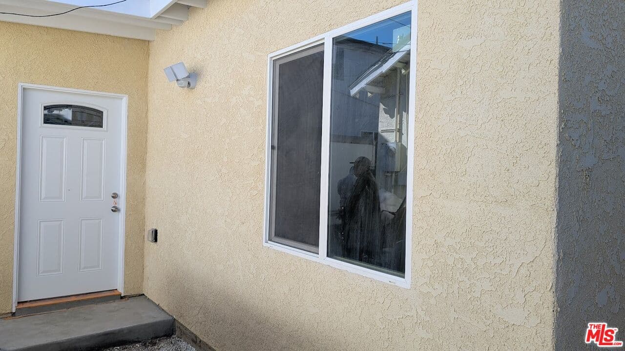 1 bd, 1 ba Apartment in Los Angeles, CA — $2,150/mo — photo 2